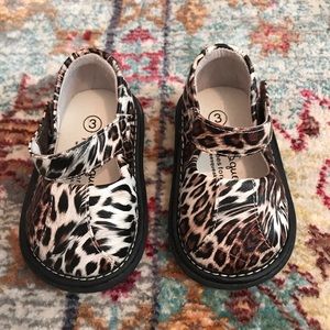 Wee Squeak Cheetah Shoes size 3
